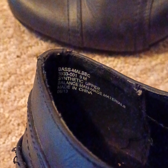 Shoes - Picture 5 of 7